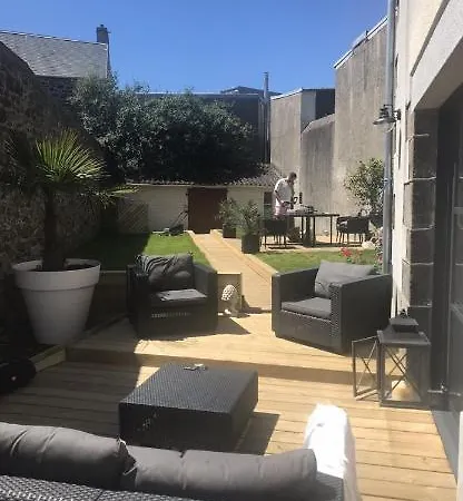 Spacieuse Dans Maison Renovee Bed & Breakfast *