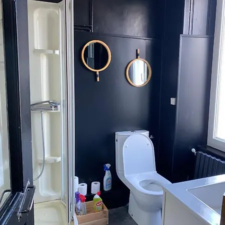 Spacieuse Dans Maison Renovee Bed & Breakfast *